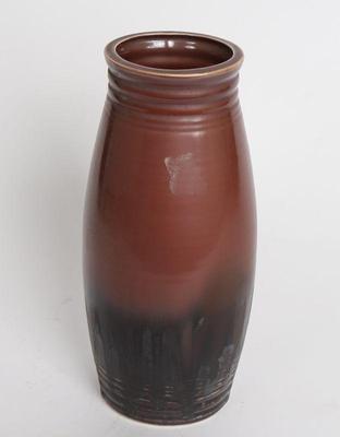 Lot 506 vintage ceramic cylindrical vase