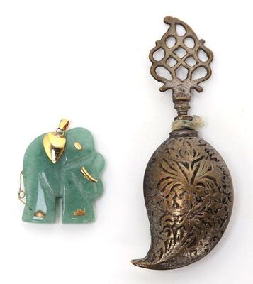 Lot 114 persian perfume bottle chinese jade gold pendant