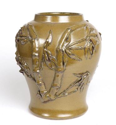 Lot 383 chinese olive green porcelain jar