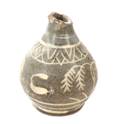 Lot 422 lovely korean celadon glazed cosmetic vase
