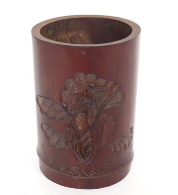 Lot 324 lovely carved chinese brush pot winscription