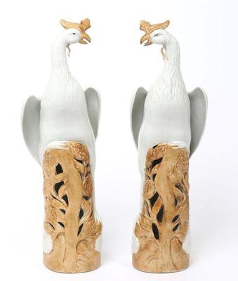 Lot 1 pair chinese porcelain phoenix statues
