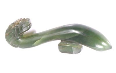 Lot 113 chinese jade carved belt hook