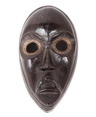 Lot 458 wood carved dan mask cote d'ivoire