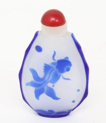 Sale Photo Thumbnail #256: Lot 262 chinese peking glass blue white snuff bottle