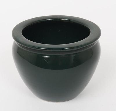 Lot 358 lovely forest green chinese porcelain planter