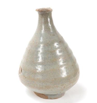 Lot 421 beautiful korean celadon glazed vase