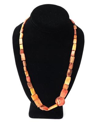 Lot 89 classic silver coral necklace, ecuador