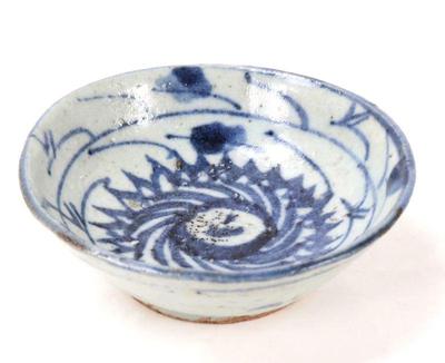 Lot 253 beautiful blue white korean wine cup