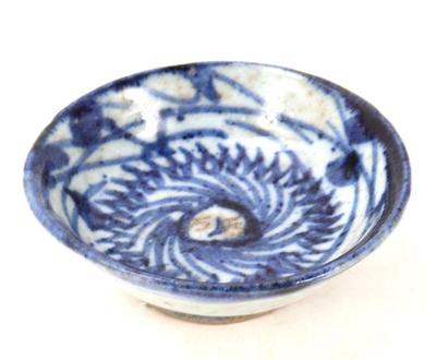 Lot 254 korean blue white ceramic wine cup