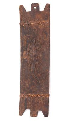 Lot 151 philippines rectangular lizard motif war shield 19th 20th c.
