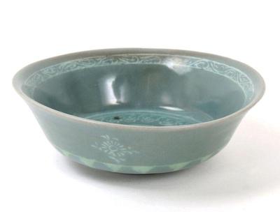 Lot 250 impressive korean celadon glazed bowl
