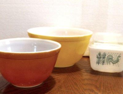 Pyrex green amish butterprint