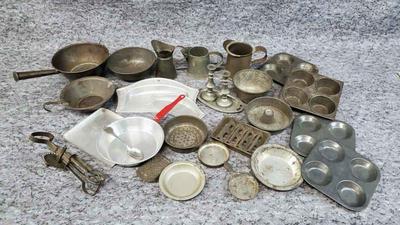 Vintage children s kitchen play items, pots, pans, minatures