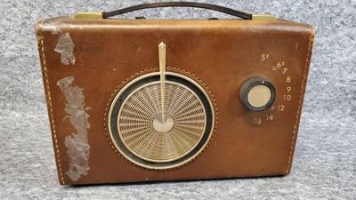 Portable philco radio