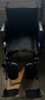 Wheelchair (Almost new)