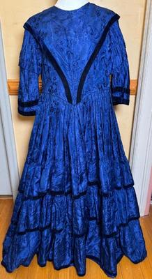 18th century Revolutionary dress