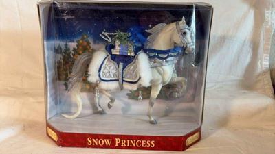 Breyer 2006 christmas horse