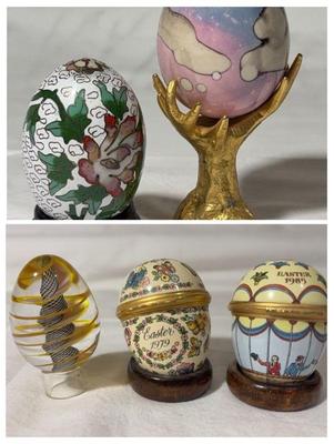 Decorative eggs