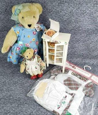 Alice muffy vanderbear, cherry pies, pie safe, cornelius outfit