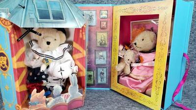 Muffy vanderbear pierrot and velazquez s infanta