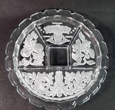 Intaglio glass divided relish dish