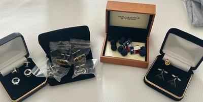 Cufflinks 
