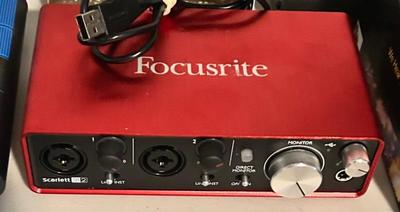 Focusrite Scarlett 212 Home Studio Recording