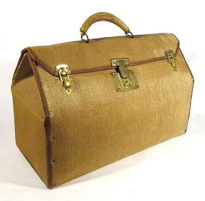 Antique gladstone/doctors bag