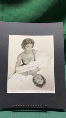 Signed photograph of gogi grant