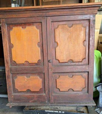 Wood cabinet