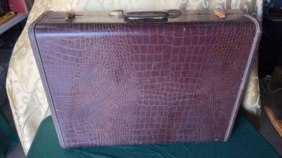 Vintage samsonite suitcase