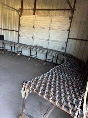 Expandable conveyor