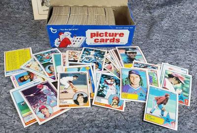 1983 topps baseball cards lot b