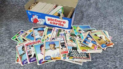 1981 topps baseball cards lot b