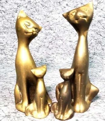Brass siamese cat family
