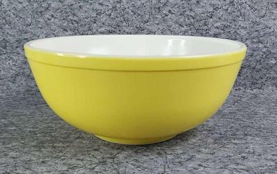 1950s pyrex primary yellow large mixing bowl