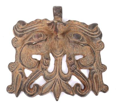 Lot 279 chinese bronze belt plaque