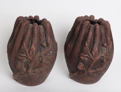 Lot 302 pair of decorative chinese bergamot vases
