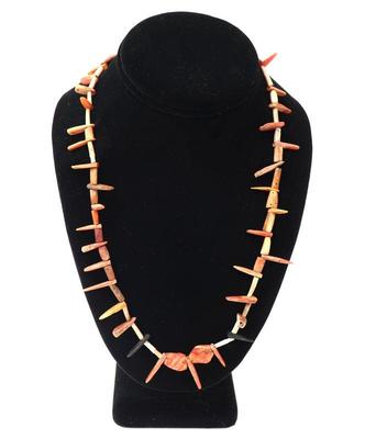 Lot 112 very nice spondylus necklace