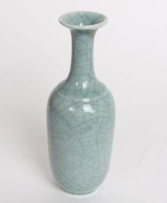 Lot 309 chinese crackle glazed celadon vase
