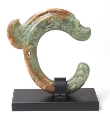 Lot 265 very fine chinese jade pig dragon