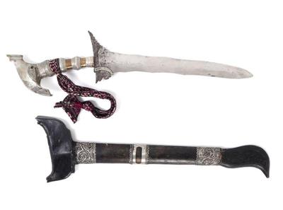 Lot 61 philippines moro kris sword w scabbard