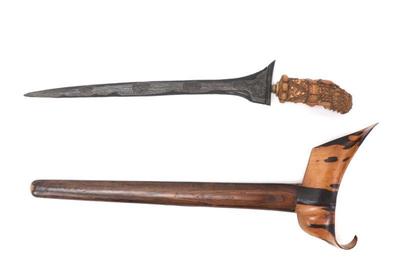 Lot 28 nice indonesian kris with scabbard