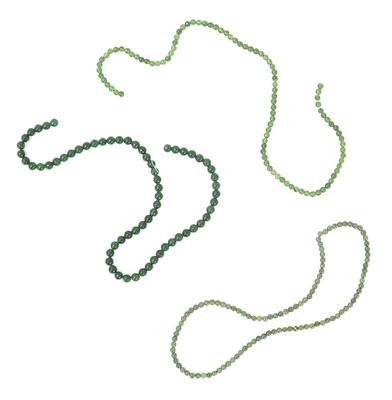 Lot 128 three strands of chinese jade beads