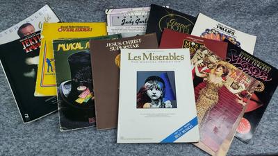 Broadway Musical Songbooks Scores Vocal Selections