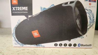 Jbl xtreme portable bluetooth speaker