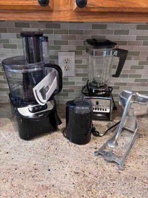 Like new oster food processor blender, cuisinart coffee grinder