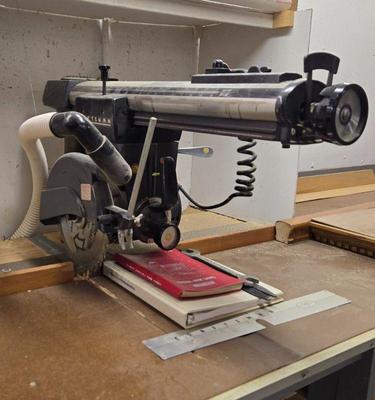 Radial arm saw