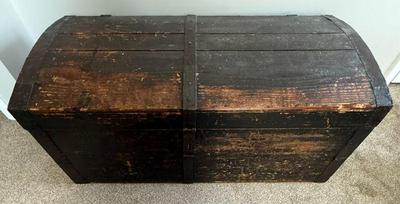 Antique Dome Top Steamer Trunk 